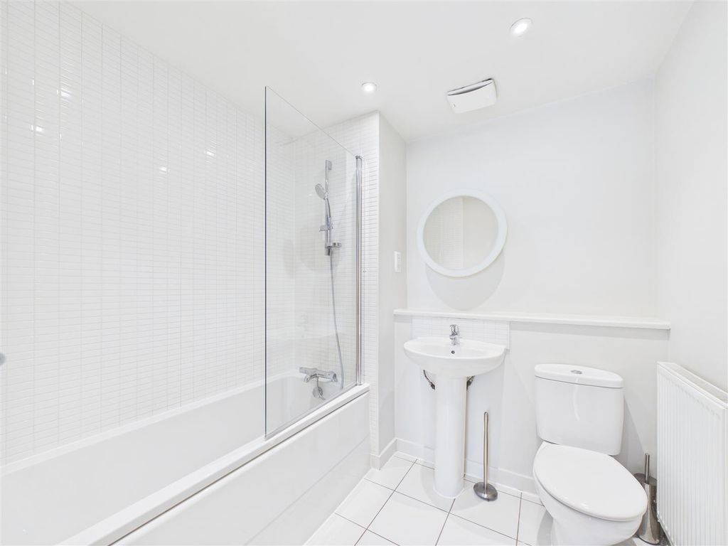 Property photo 3 of 5 Cam04419G0-Pr0095-Still003.Jpg