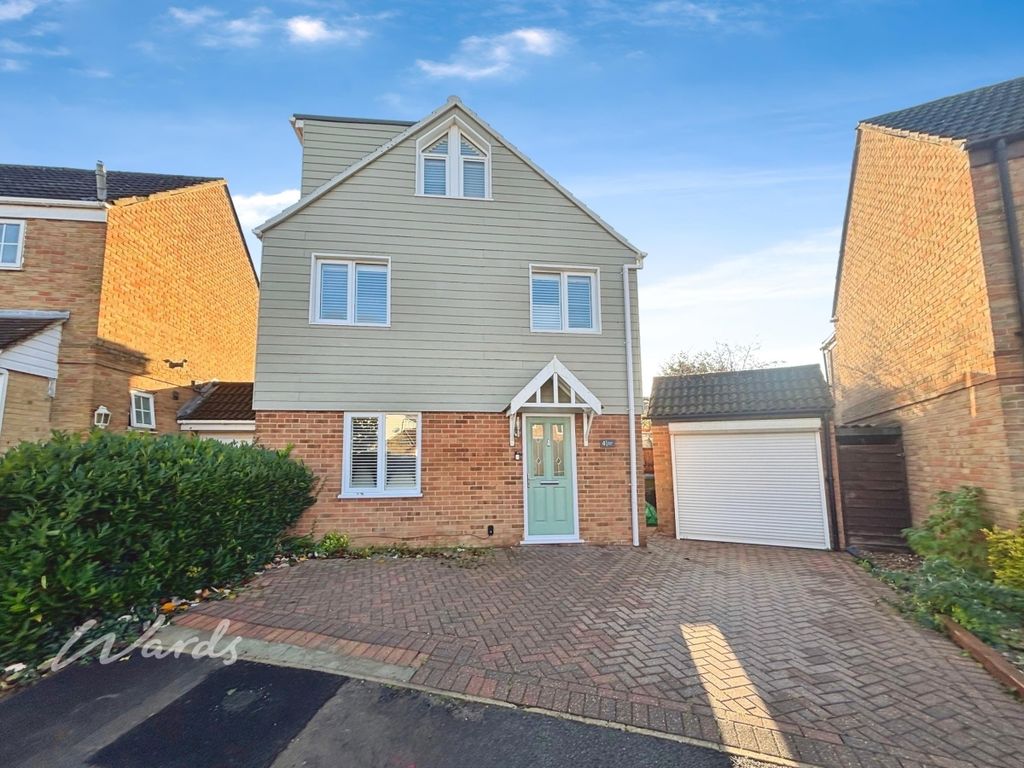 Property photo 1 of 18 Front