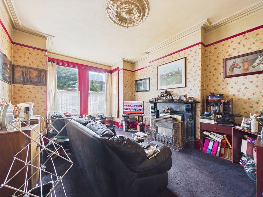 Property photo 2 of 14