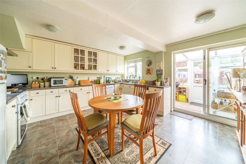 Property photo 3 of 10 Picture No. 05