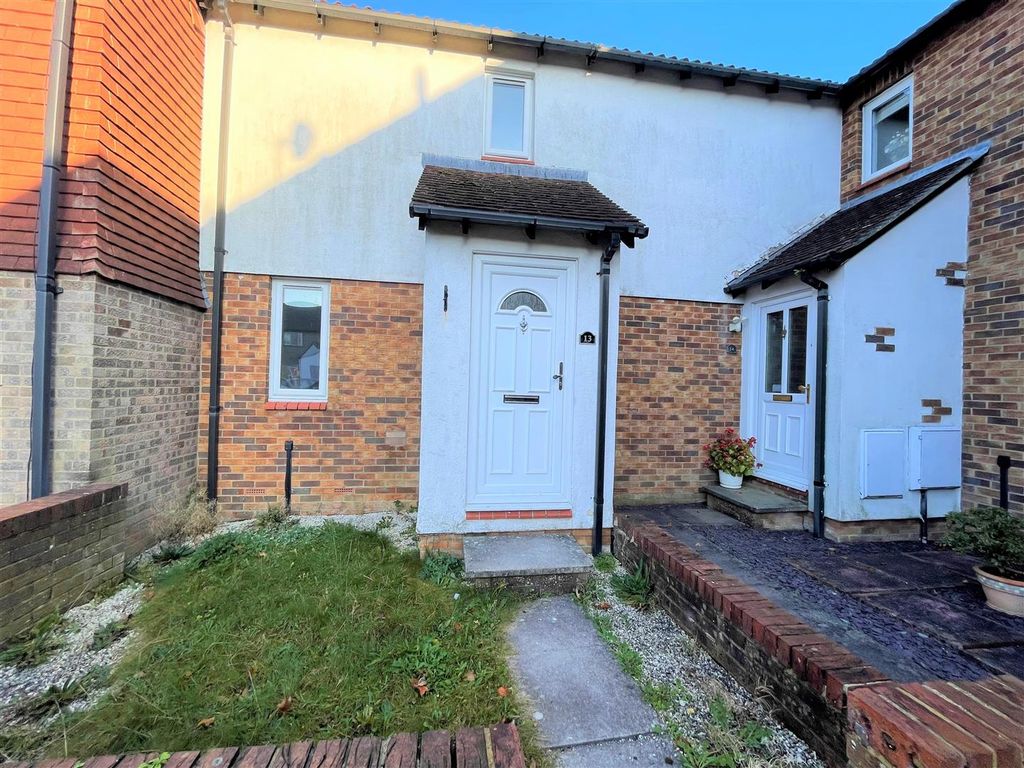 Property photo 1 of 8