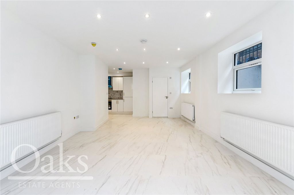 Property photo 3 of 9 Picture No. 08