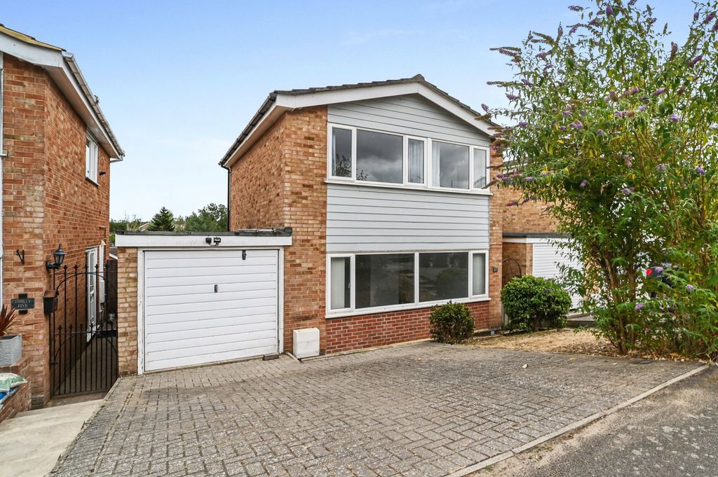 Property photo 1 of 11