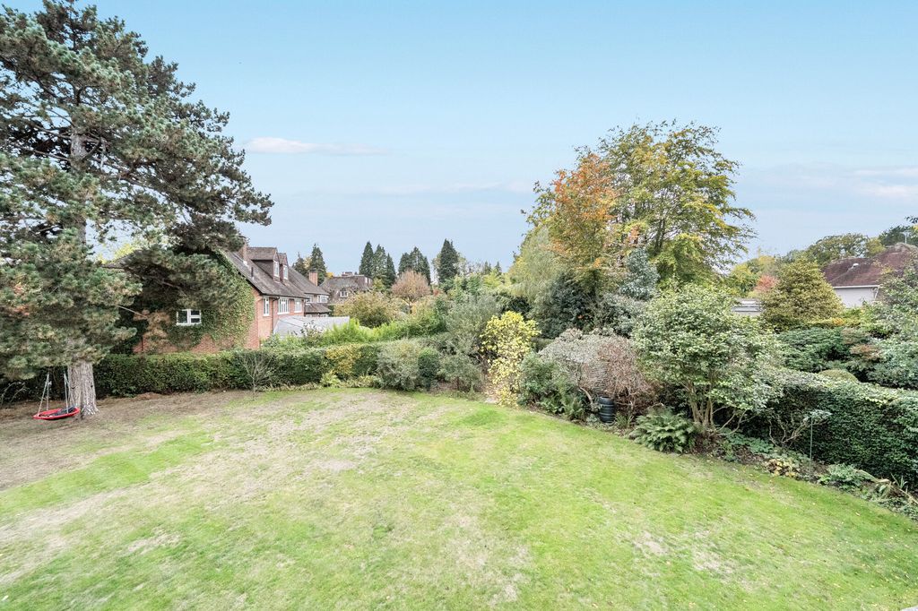 Property photo 2 of 19