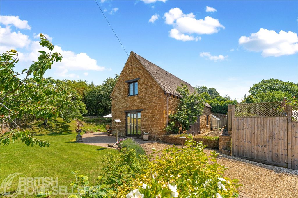 Property photo 2 of 36 Picture No. 06