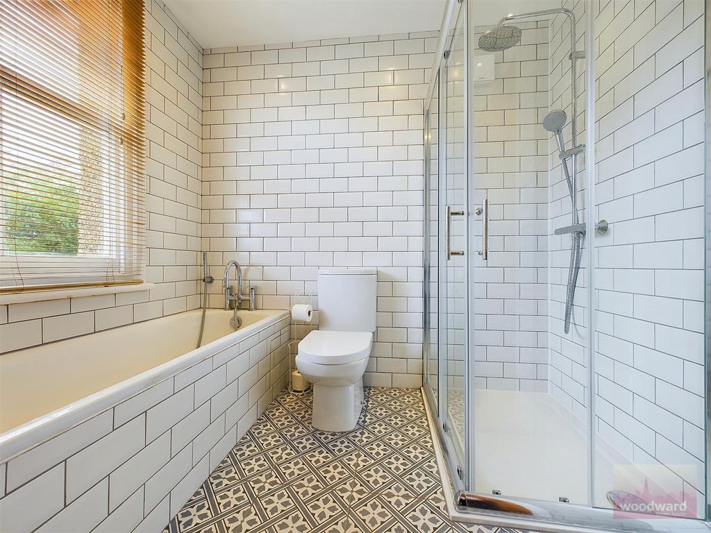 Property photo 3 of 20 Cam01320G0-Pr0236-Still024.Jpg