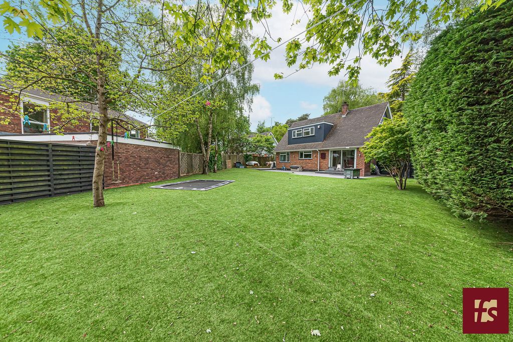 Property photo 2 of 19