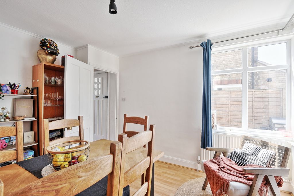 Property photo 3 of 27 28