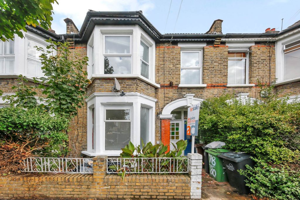 Property photo 1 of 12