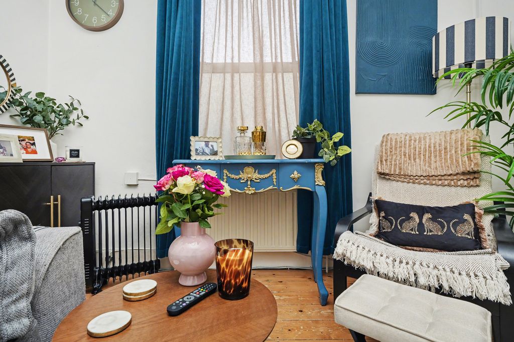 Property photo 3 of 11