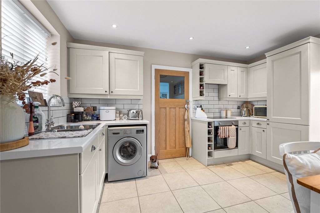 Property photo 3 of 31 Picture No. 01