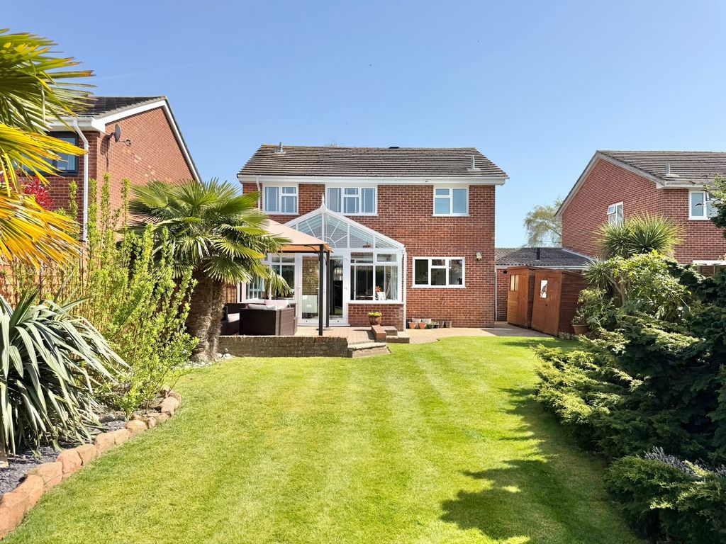 Property photo 2 of 28