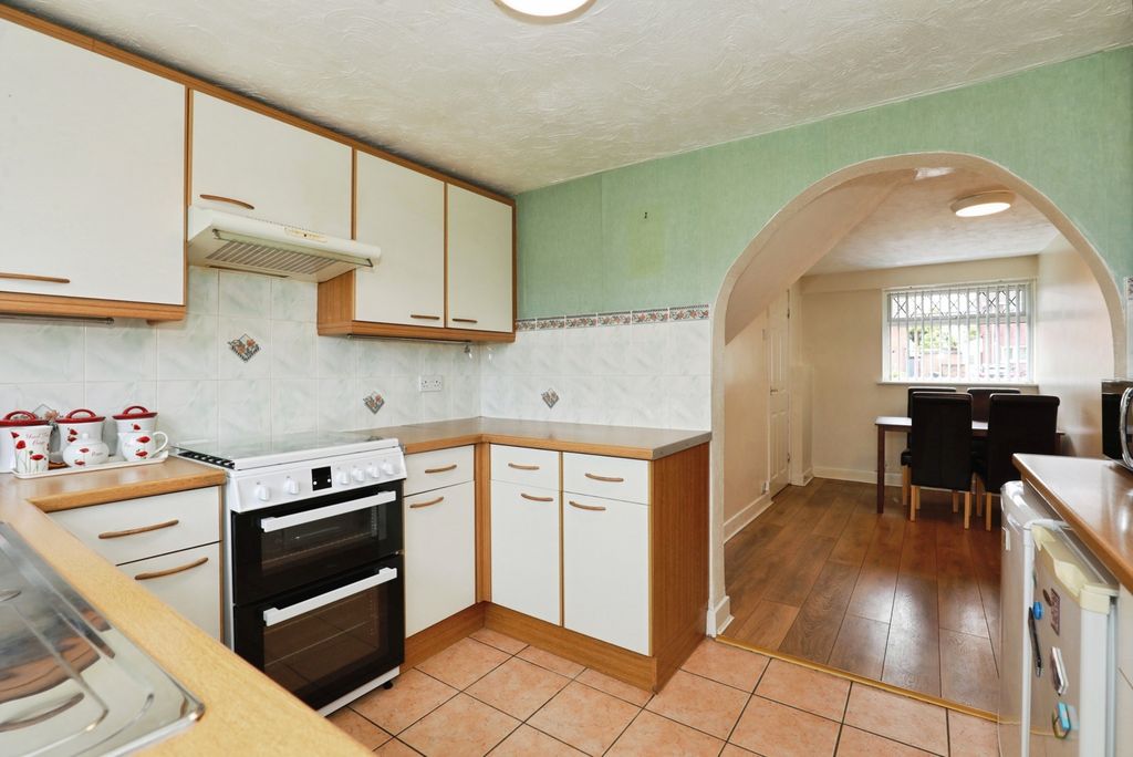 Property photo 3 of 20 Pbox-Img.Jpg