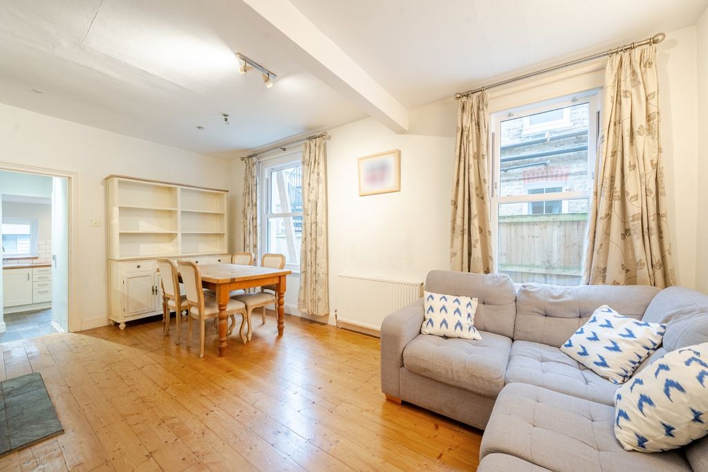 Property photo 2 of 12 Picture No. 04