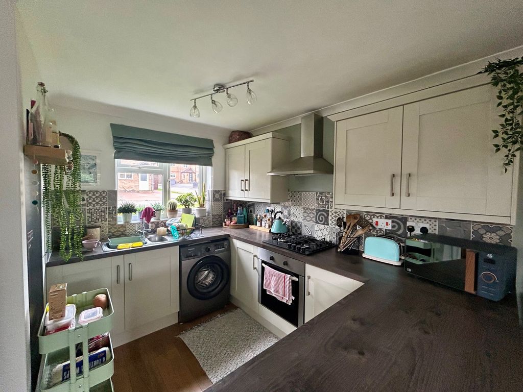 Property photo 3 of 9 Photo 7