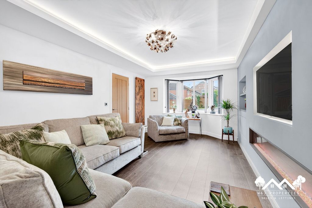 Property photo 3 of 39