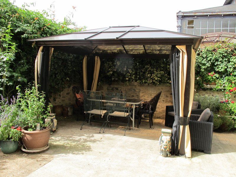Property photo 3 of 10