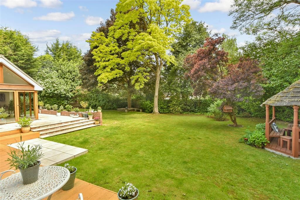 Property photo 3 of 28 Rear Garden