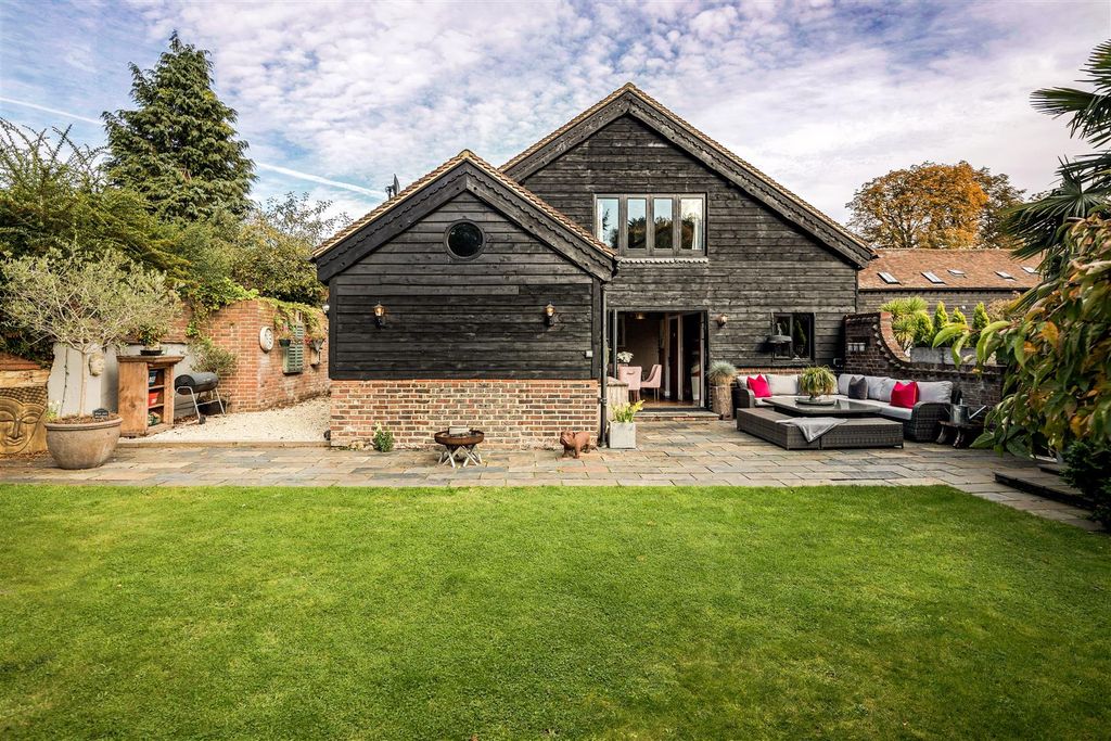 Property photo 1 of 29