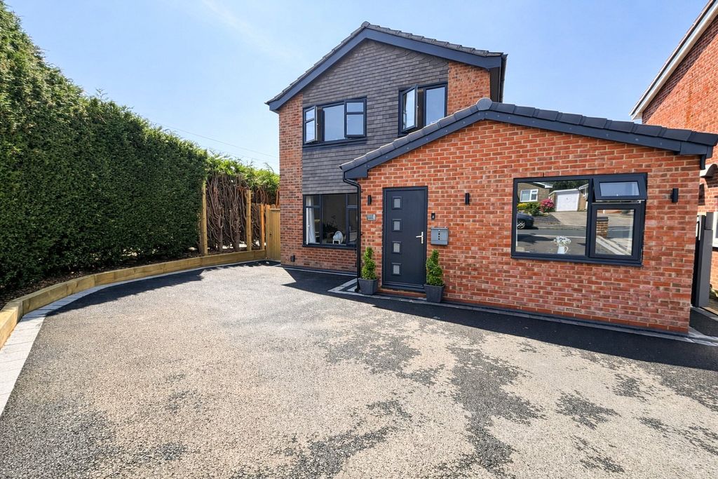 Property photo 1 of 13 Picture No. 12