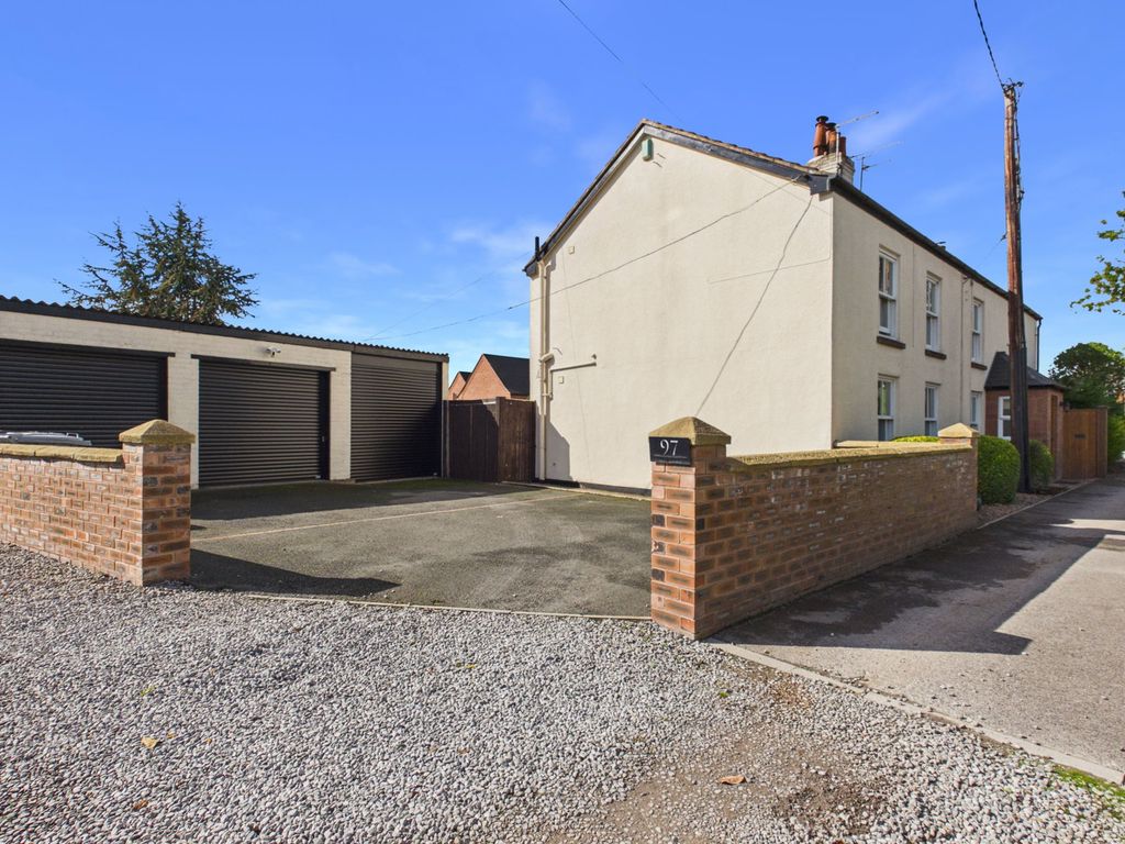 Property photo 3 of 31