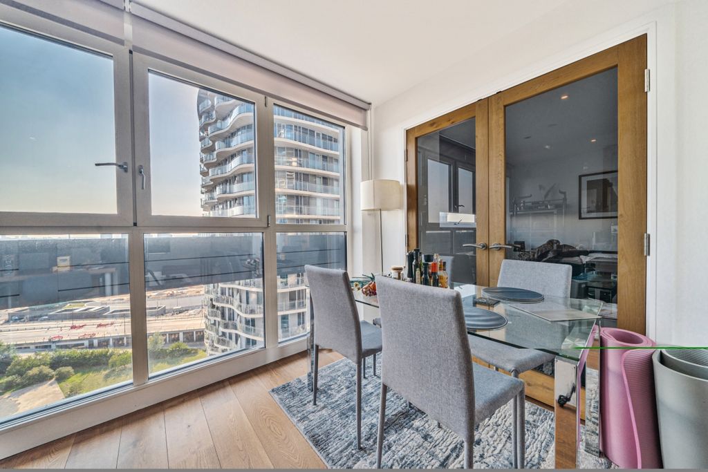 Property photo 2 of 18 1189834 (3)