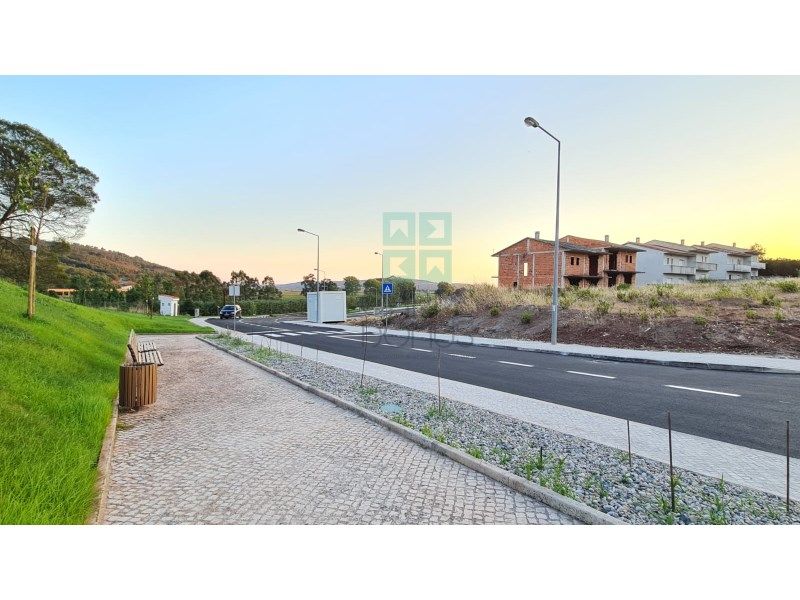 Property photo 2 of 86