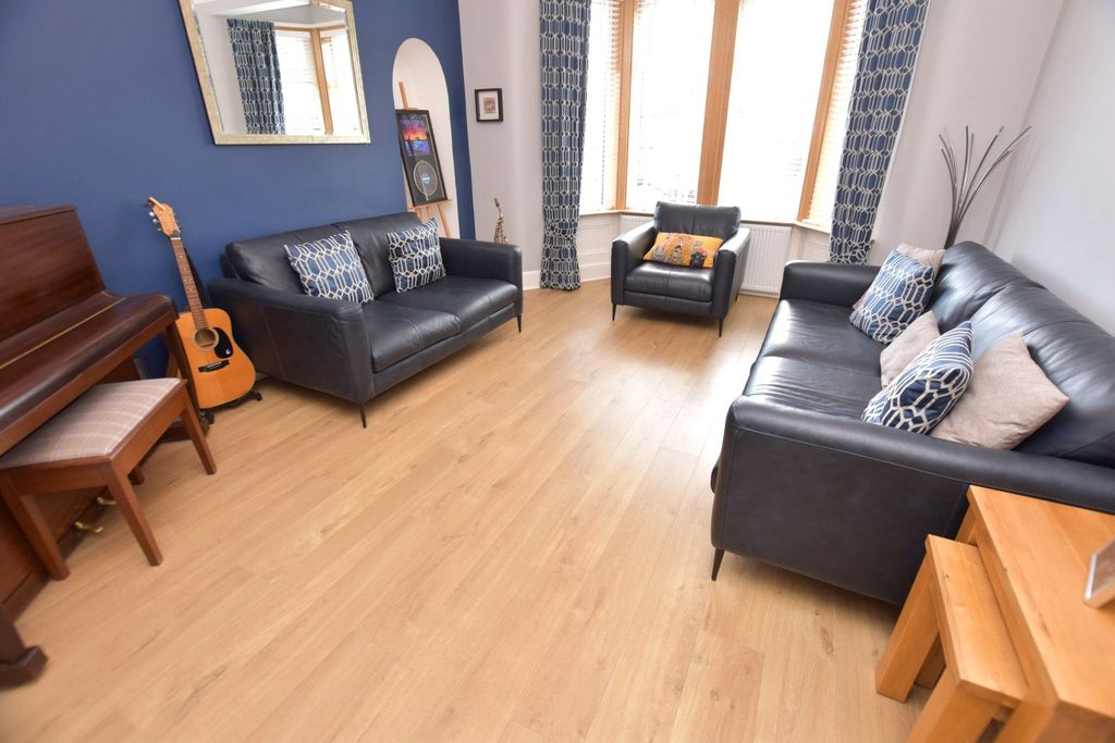 Property photo 2 of 23 Picture No. 06