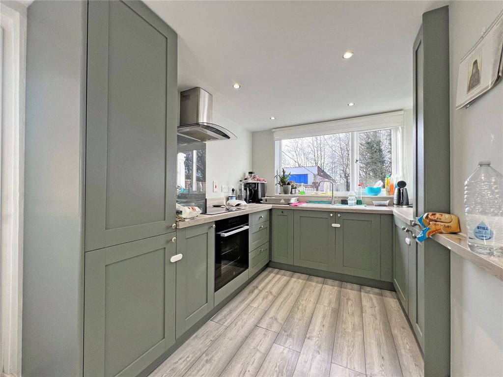 Property photo 3 of 17 Picture No. 12