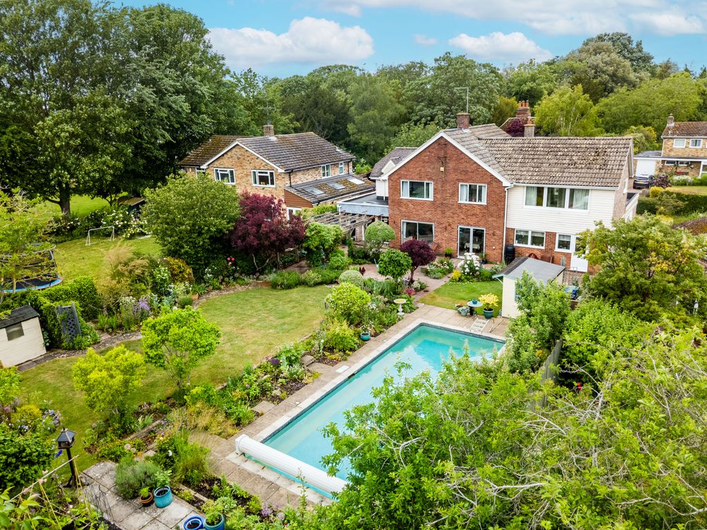 Property photo 2 of 39 A5