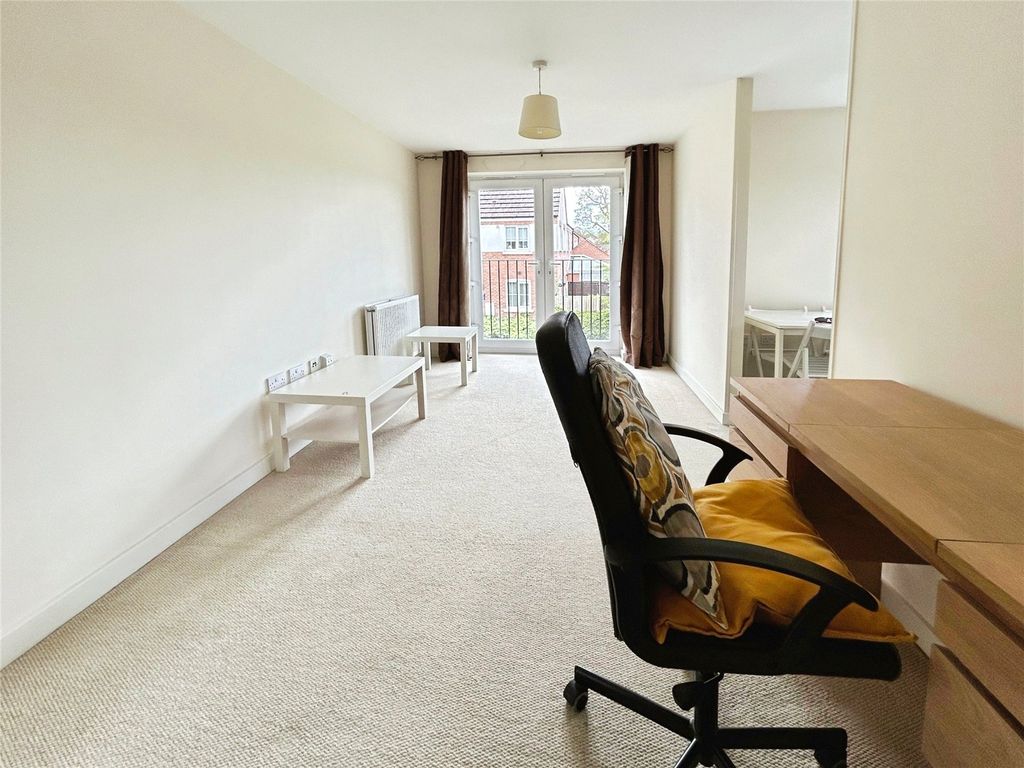 Property photo 3 of 11 Picture No. 01