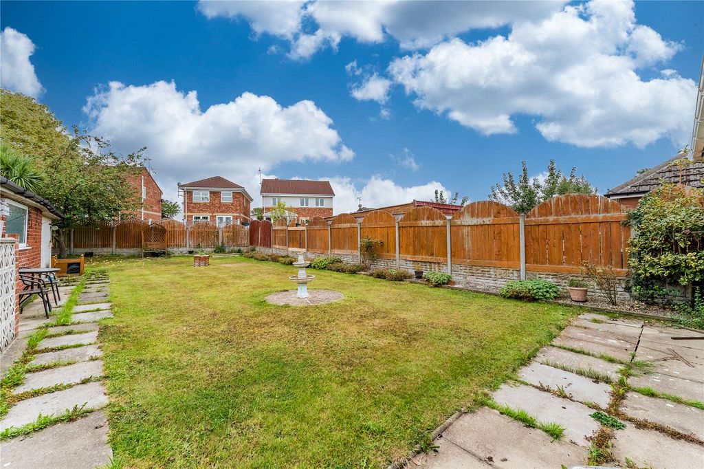 Property photo 3 of 27 Picture No. 35