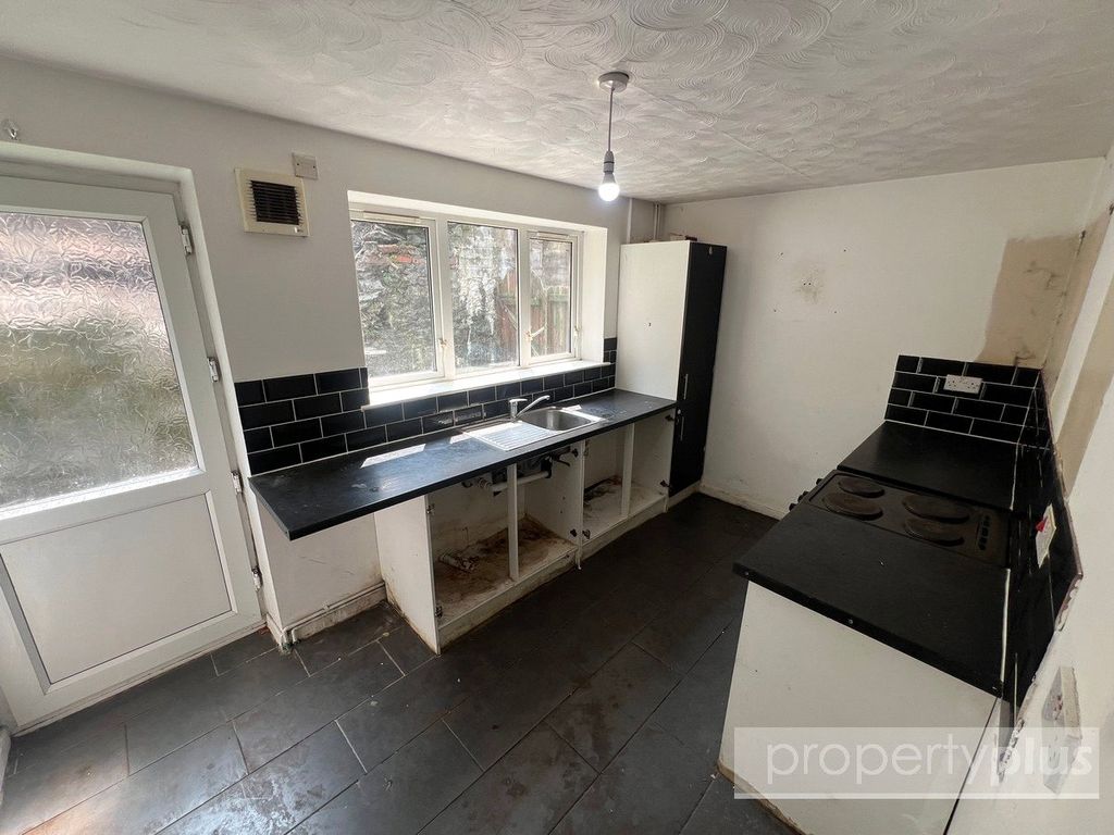 Property photo 2 of 11 Picture No. 09