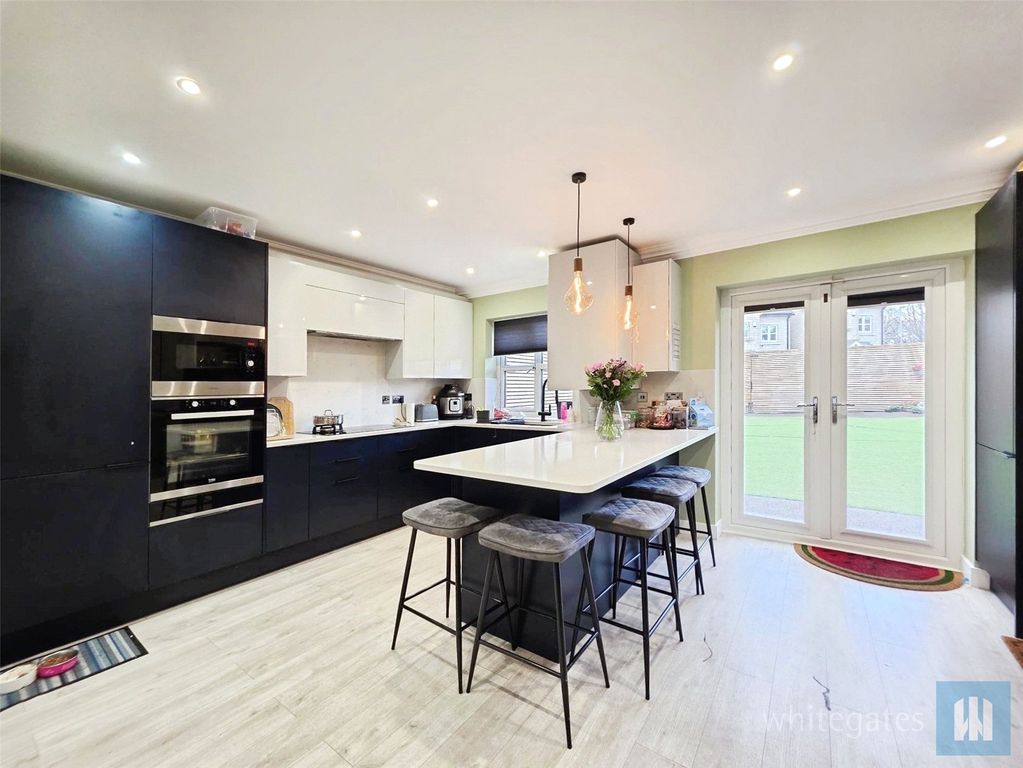 Property photo 3 of 37 Picture No. 41