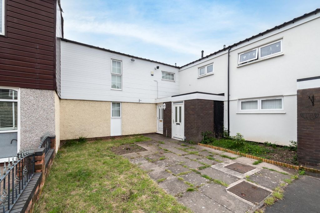 Property photo 1 of 10 Picture No. 12
