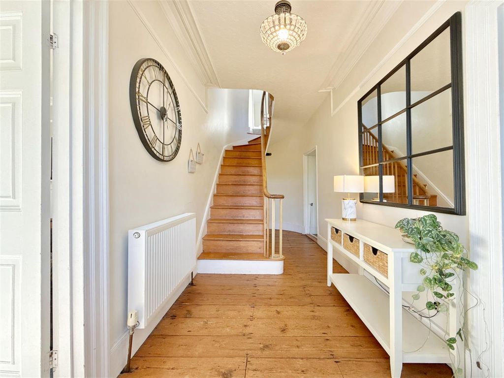 Property photo 3 of 25 Entrance Hall.Jpg