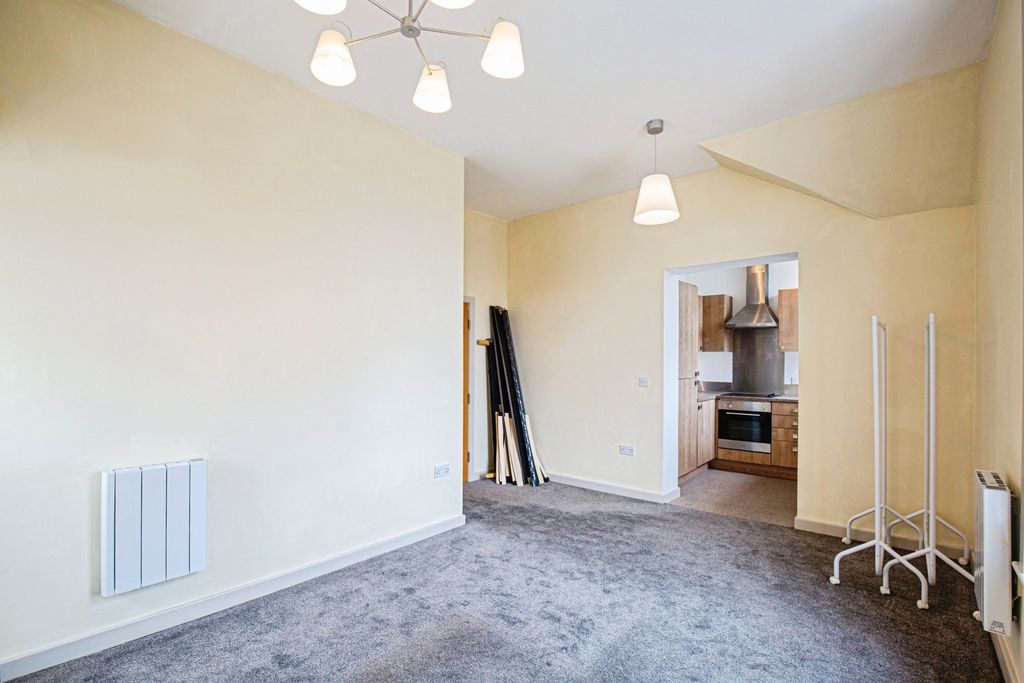 Property photo 3 of 13 Pbox-Img.Jpg