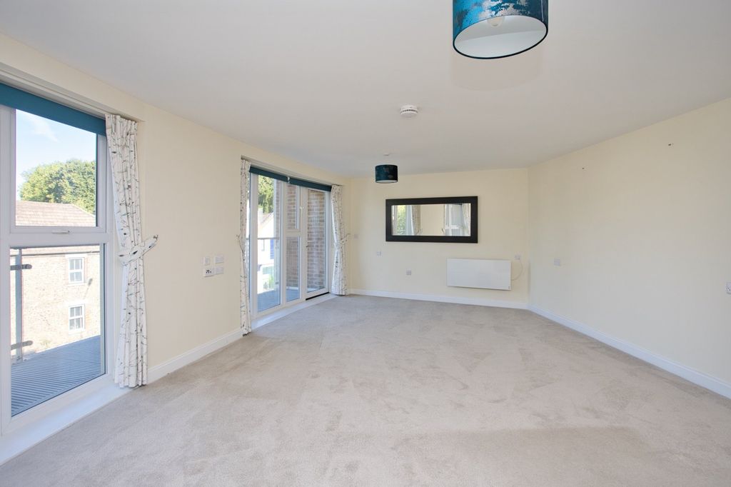 Property photo 3 of 17 Picture No. 25