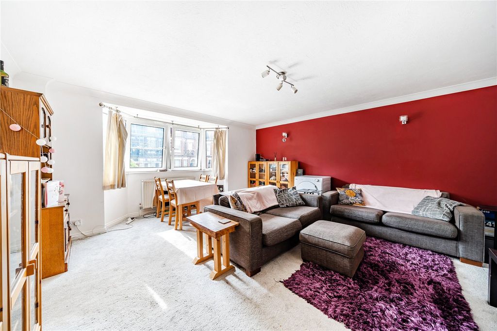 Property photo 3 of 12 Picture No. 05