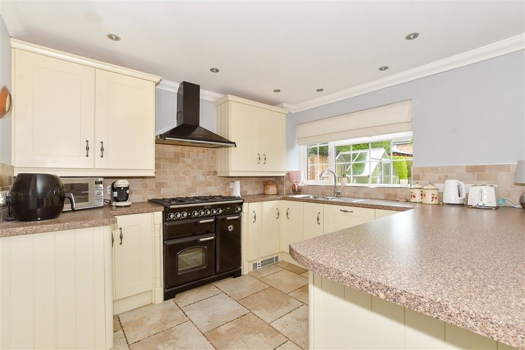 Property photo 2 of 18 Kitchen/Dining Room