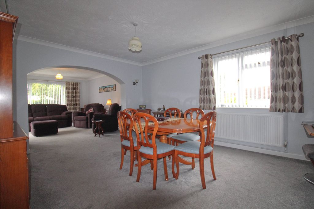 Property photo 3 of 19 Picture No. 11