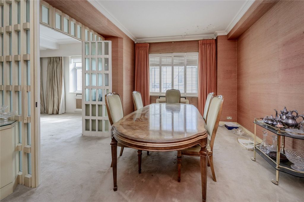 Property photo 3 of 12 Dining Room