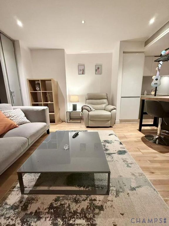 Property photo 2 of 10 B.Jpeg