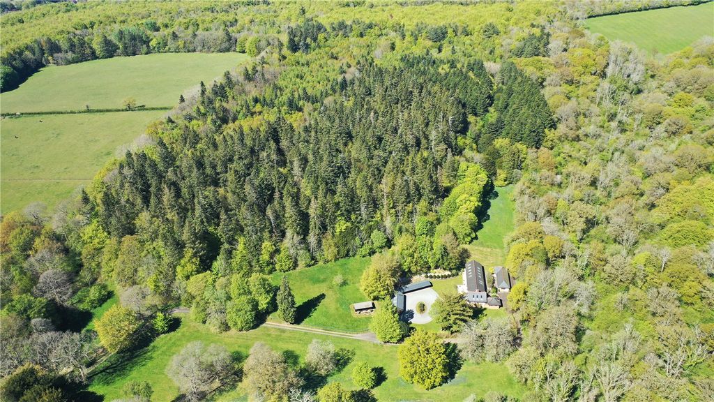 Property photo 3 of 32 Aerial