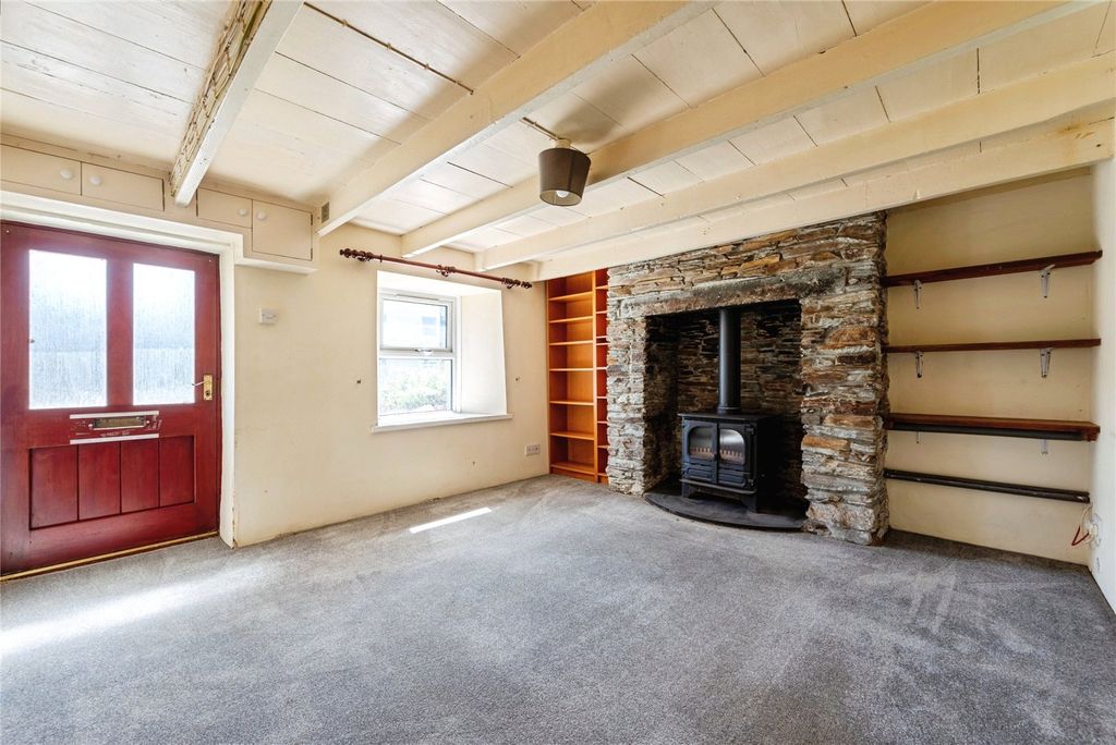 Property photo 2 of 14 Picture No. 12