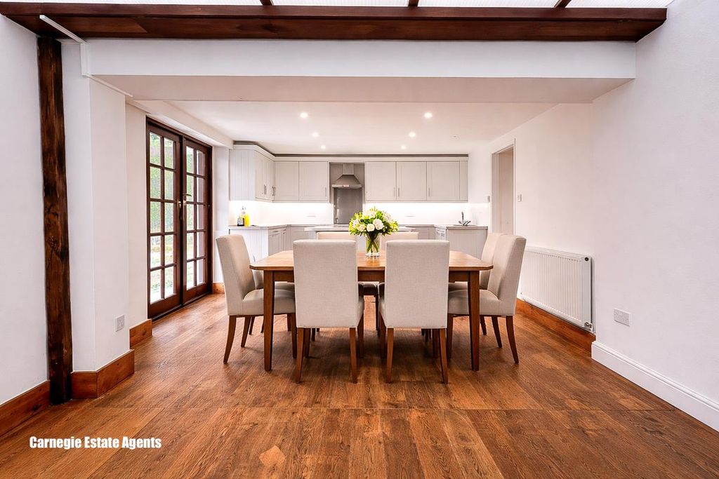 Property photo 2 of 16 Kitchen/Diner