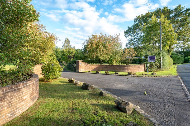 Property photo 3 of 37 Photo 37