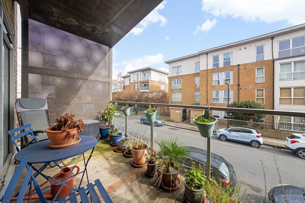 Property photo 3 of 15 Balcony 