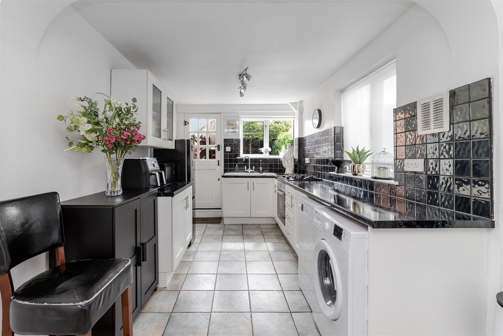 Property photo 3 of 28 76Stannesroad-8.Jpg