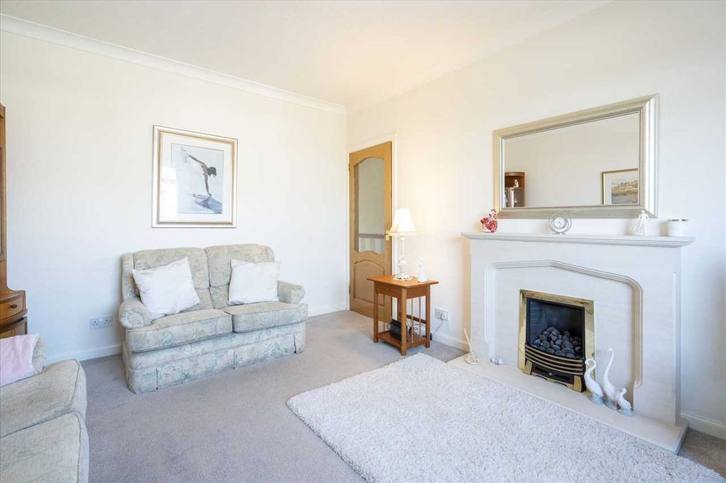 Property photo 3 of 24